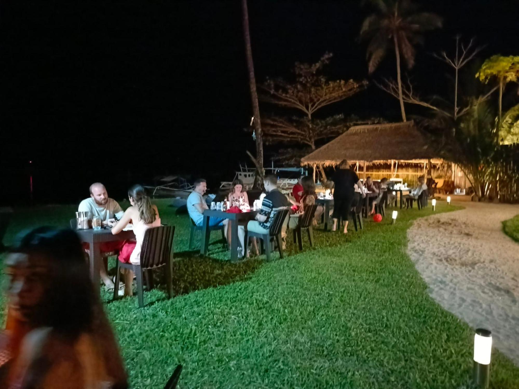 Bebeladan Beach Resort, In The Last Indigenous Corner Эль-Нидо Экстерьер фото